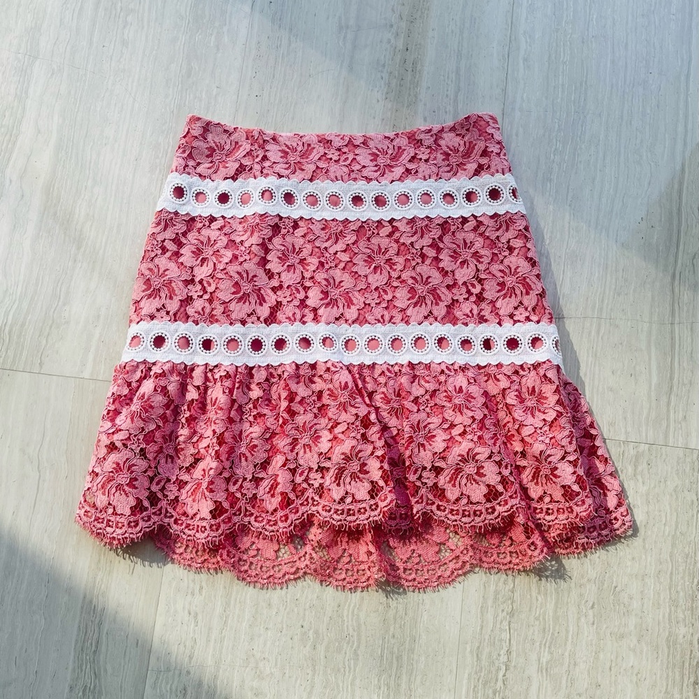 Beautiful Sandro Lace pink and white skirt. Size 2